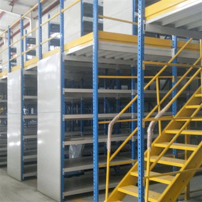 Shelf mendukung mezzanine